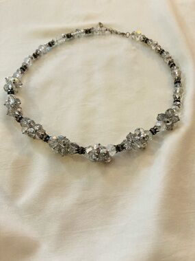 Vintage crystal bead necklace 
🌸